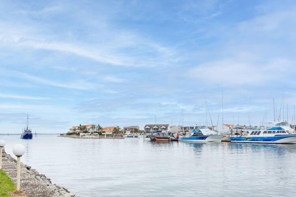 Apartmán Waterfront Townhouse - Picturesque Marina Views Port Lincoln Exteriér fotografie
